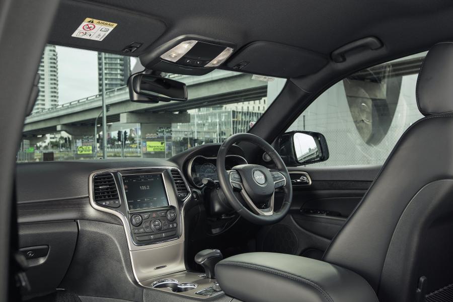  Jeep Grand Cherokee Blackhawk 2015 года  (фото 9 из 26)